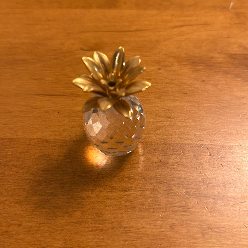Swarovski Pineapple excellent condition.
